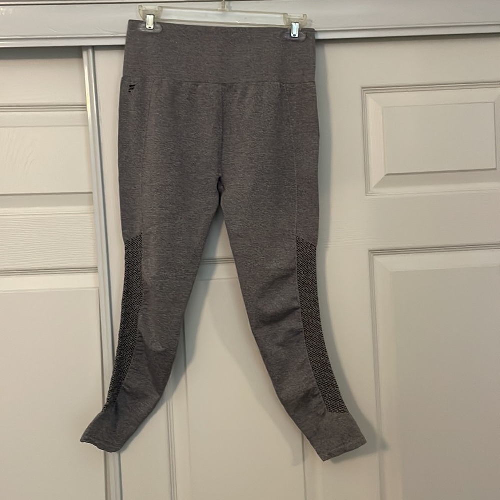 Fabletics Compression Leggings. Large - image 2